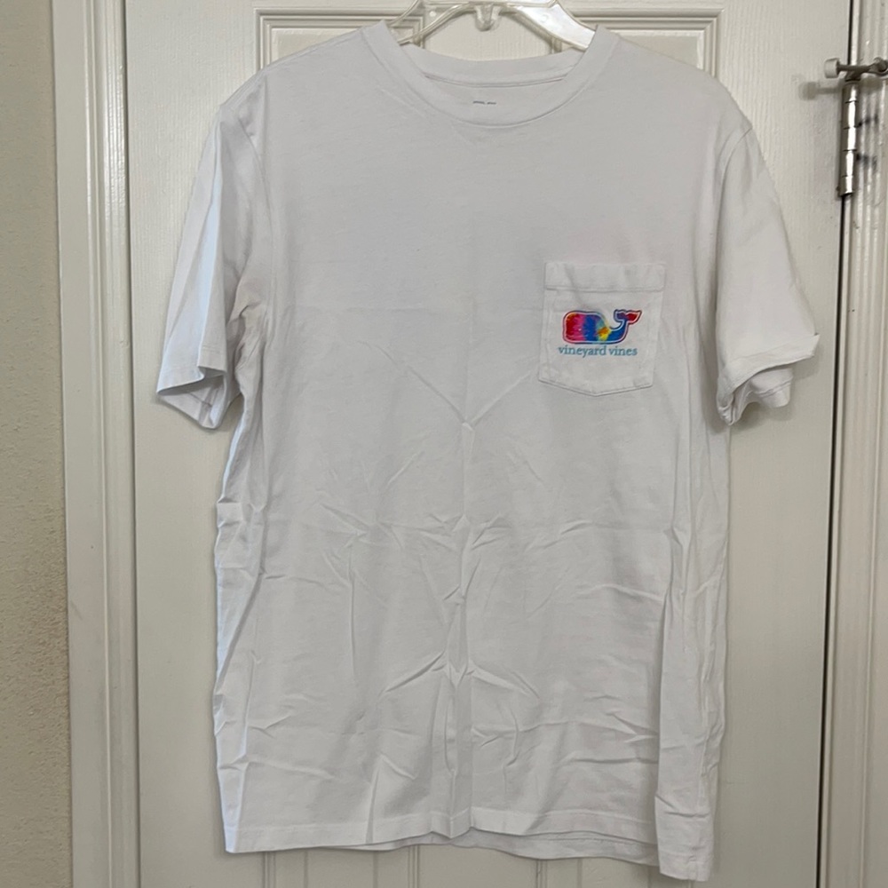Vineyard Vines tee sz Medium